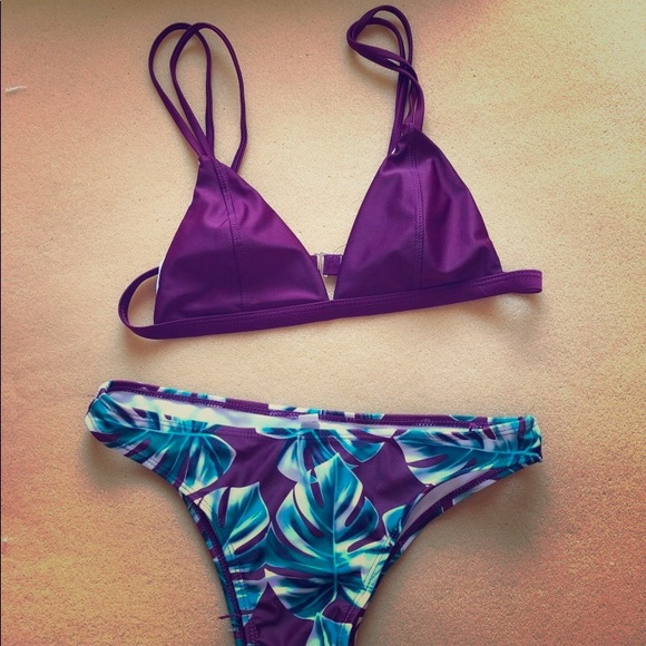 Swimsuit Set - Picture 1 of 5